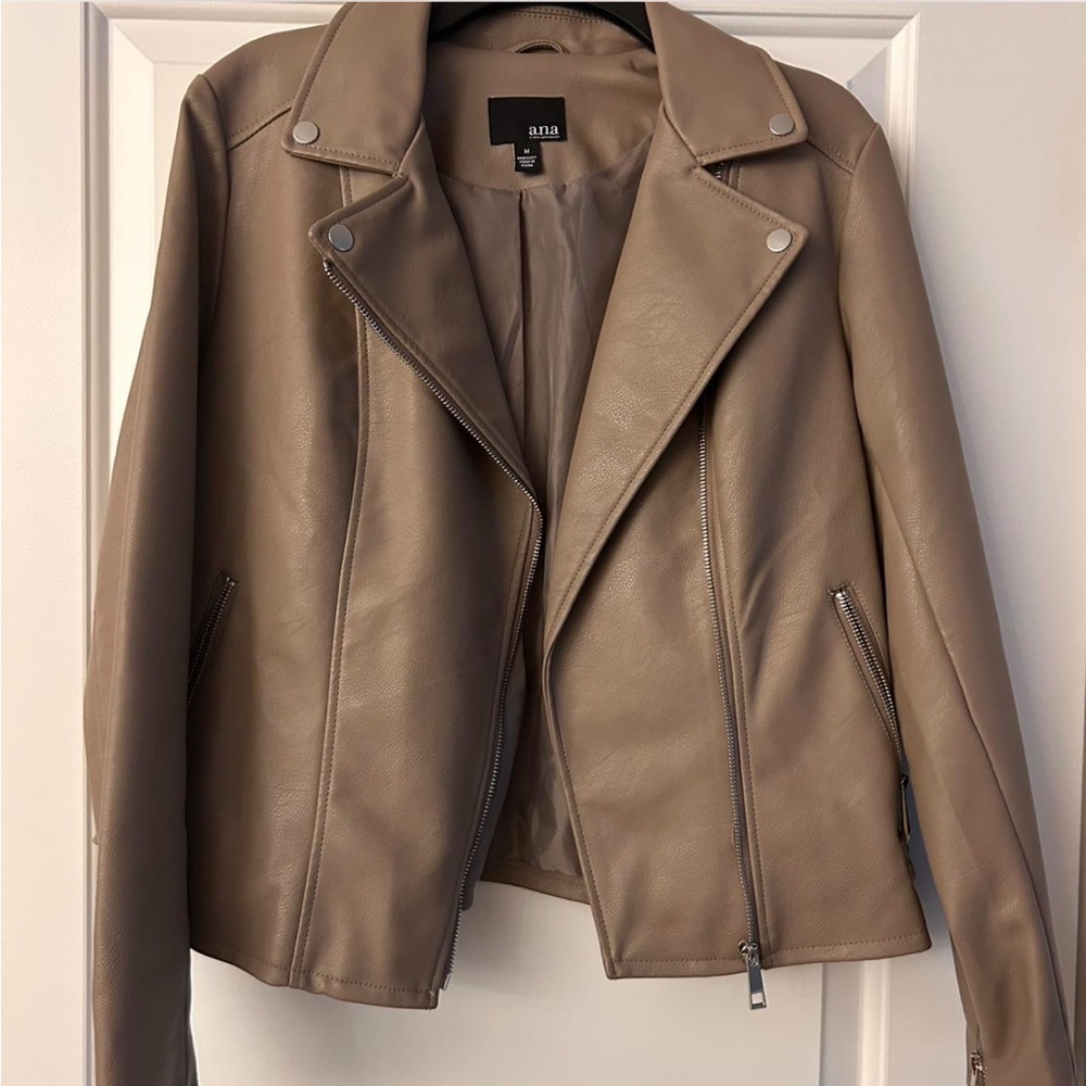 A.N.A Women’s Faux Leather Jacket - Taupe/Tan. Moto Jacket Silver Zipper Details